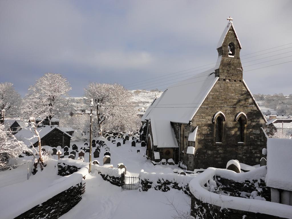 The Eagles Bunkhouse Hostel Penmachno Exterior photo