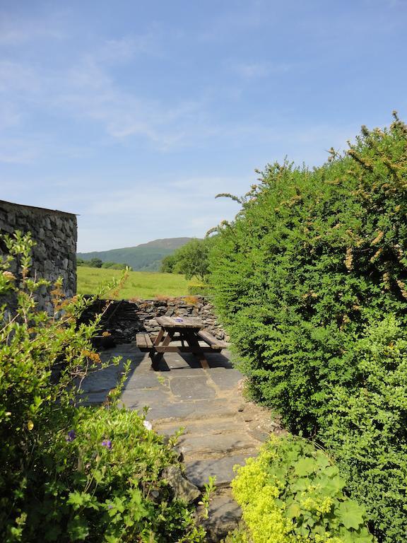 The Eagles Bunkhouse Hostel Penmachno Exterior photo
