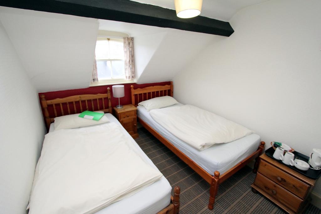 The Eagles Bunkhouse Hostel Penmachno Exterior photo